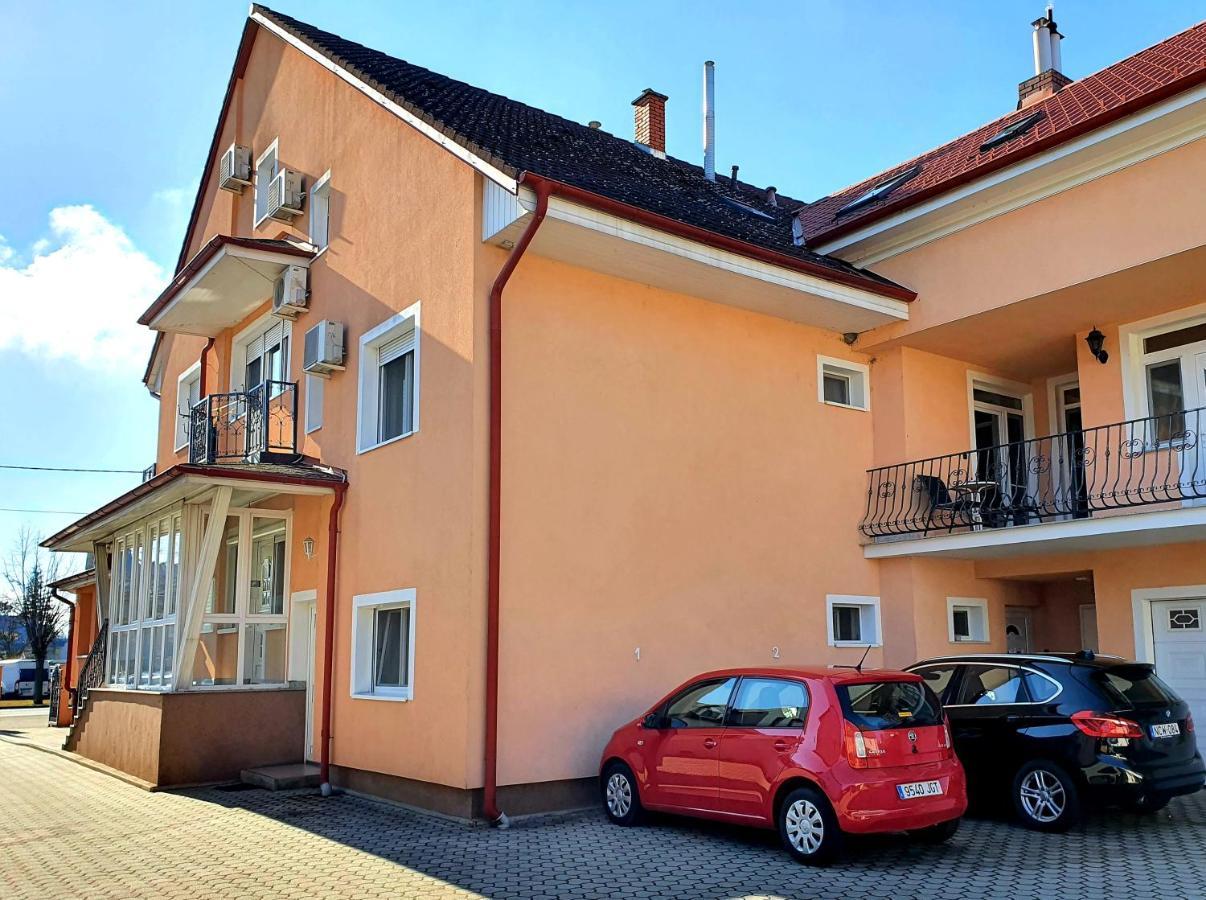 Eva Panzio Hotel Sárvár Exterior foto