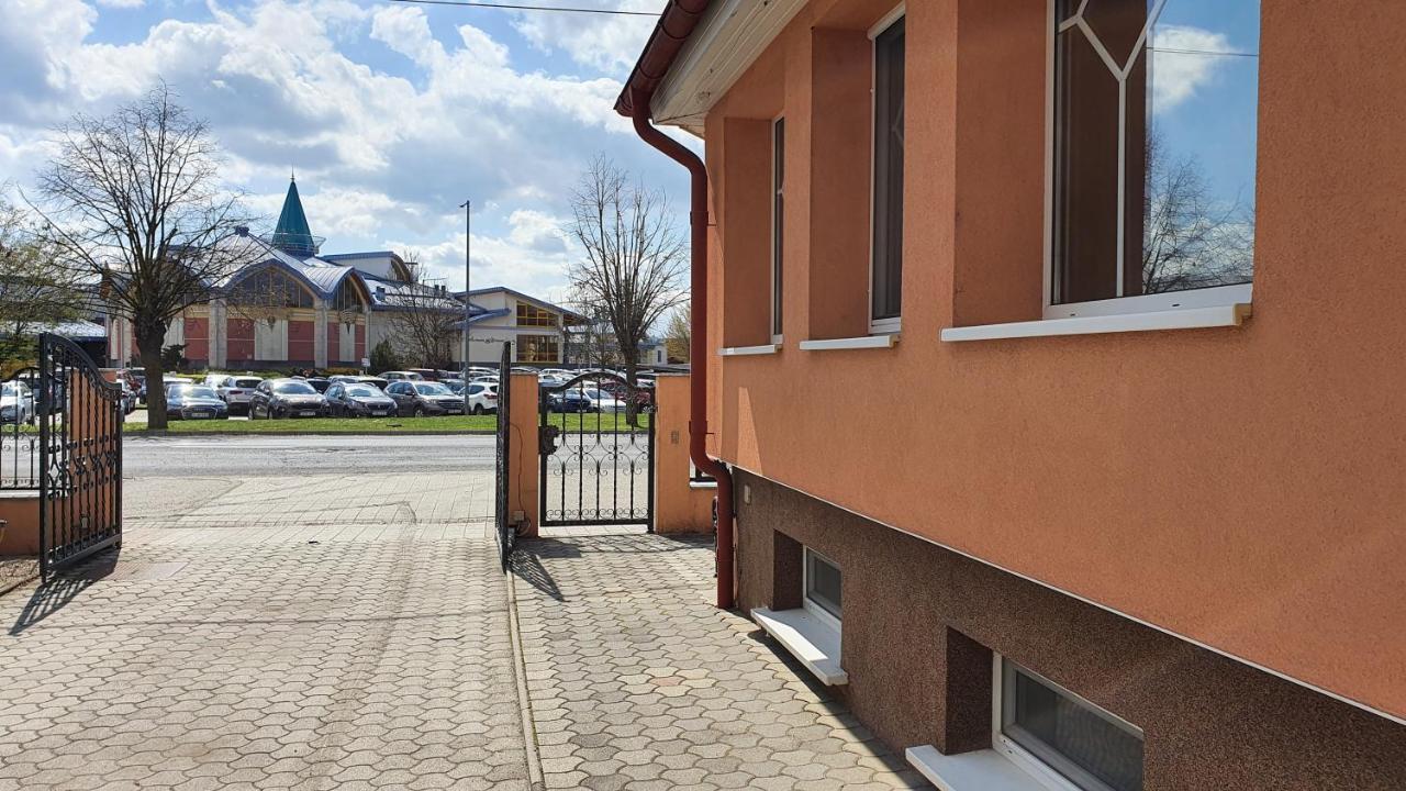 Eva Panzio Hotel Sárvár Exterior foto